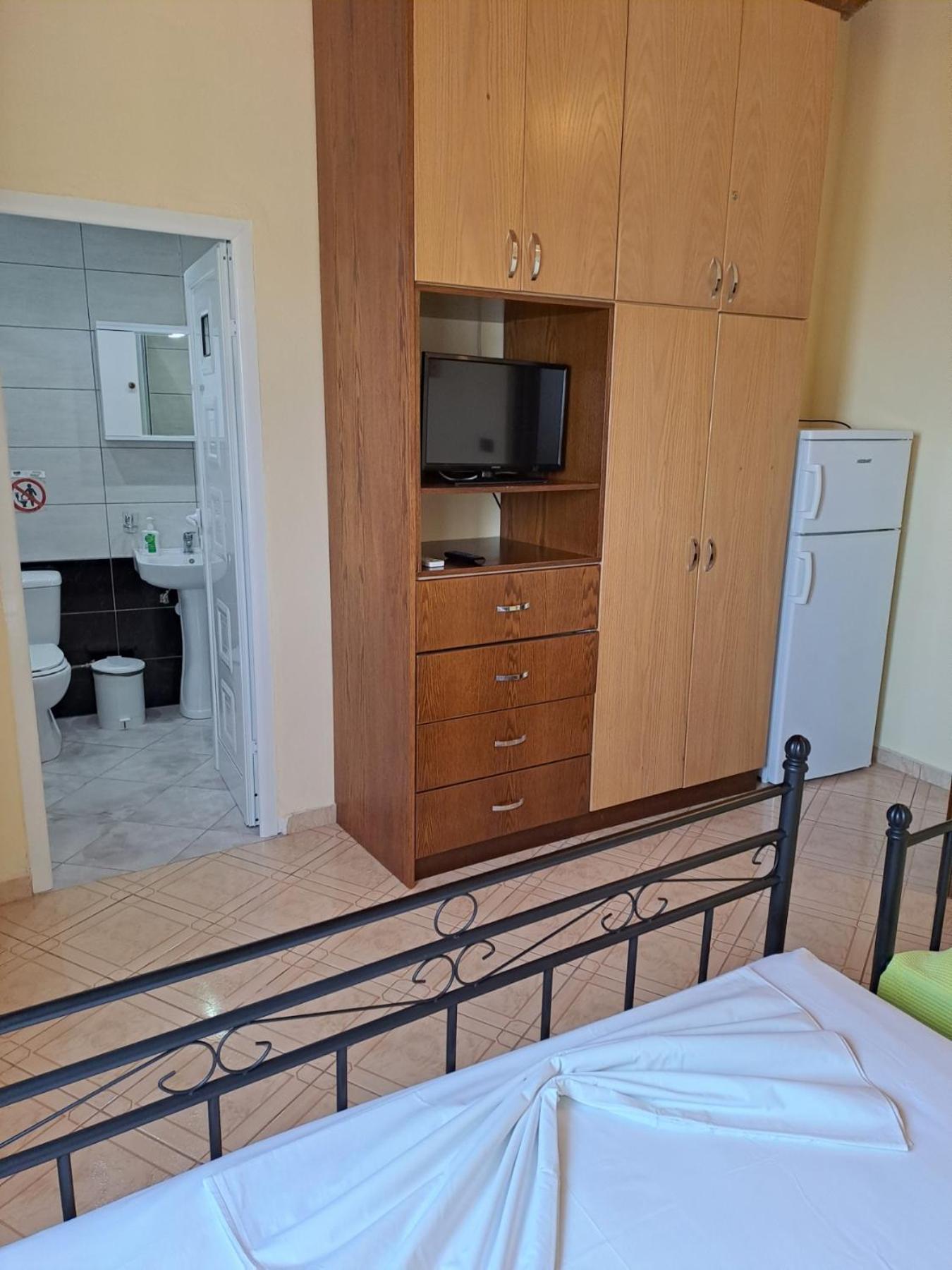 Janis Castle Apartment Himare Eksteriør bilde