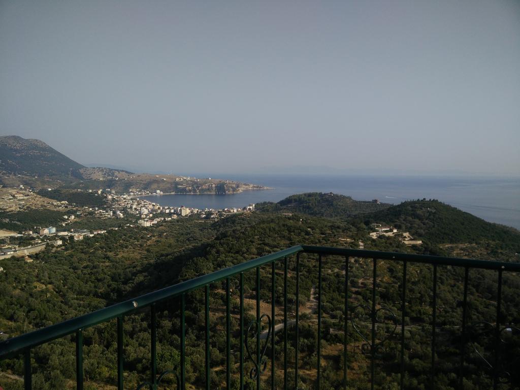 Janis Castle Apartment Himare Eksteriør bilde